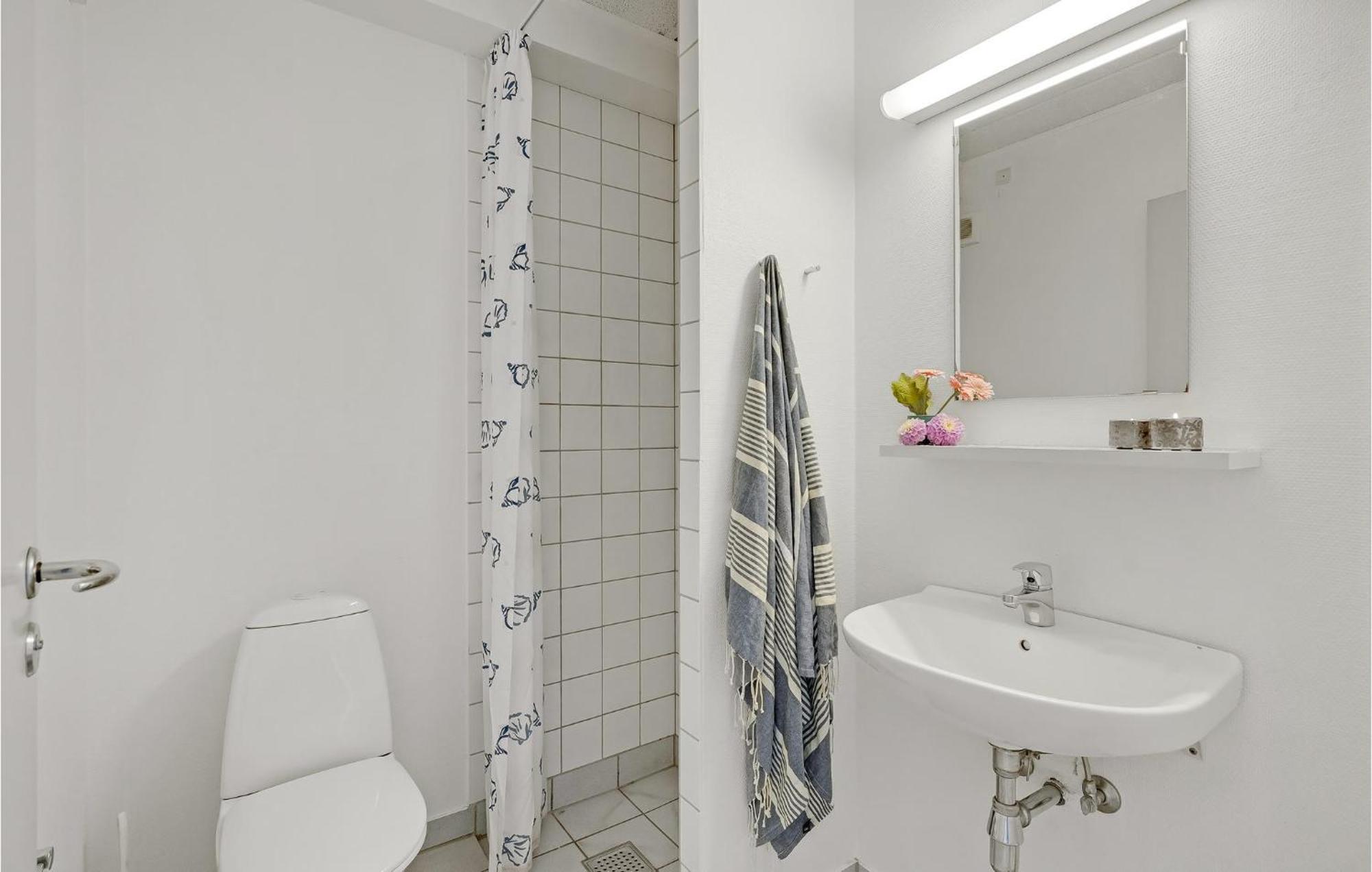 2 Bedroom Stunning Home In Hojer Exterior photo